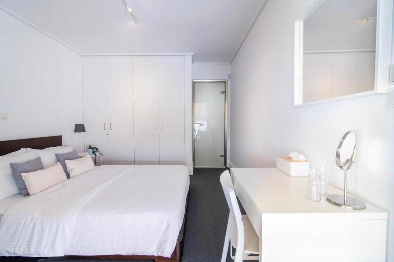 Sun & Sea Suite, Kavouri Athen Exterior foto